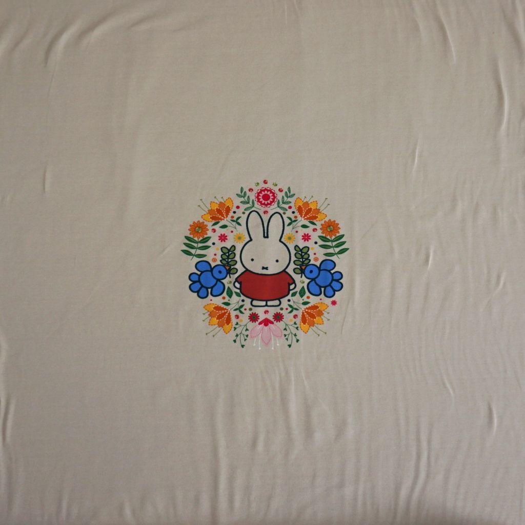 Baumwolljersey Panel Miffy Nijntje Kaninchen im Blütenkranz